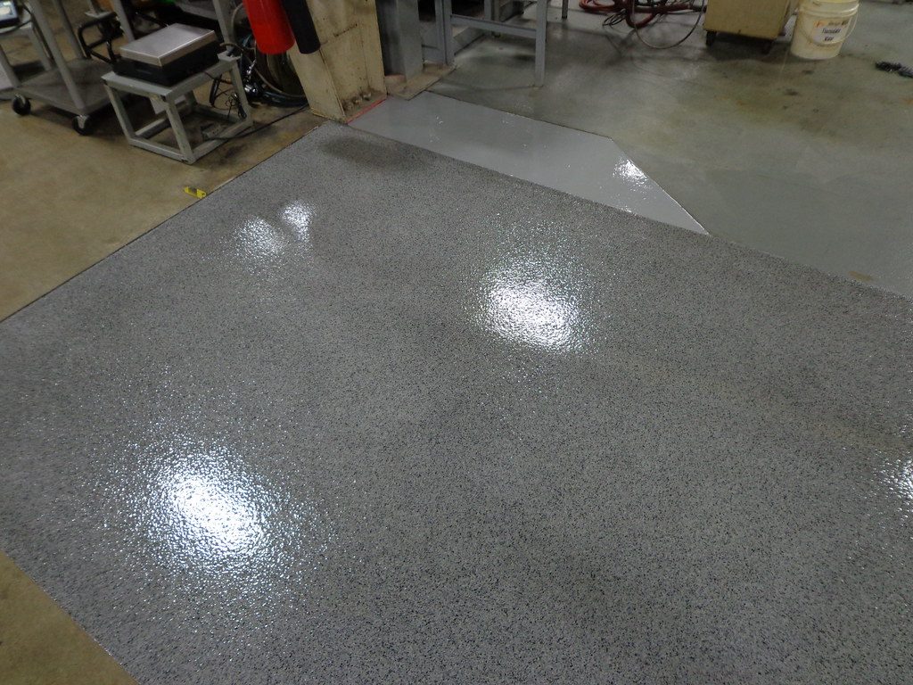 Commercial flake flooring