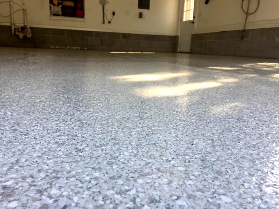 Light grey flake garage floor
